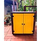 Balcão 80cm 2 Portas Com Detalhes Em Amarelo De Madeira Maciça Móveis Rio Negrinho Balcão 80cm 2 Portas Com Detalhes Em Amarelo De Madeira Maciça Móveis Rio Negrinho