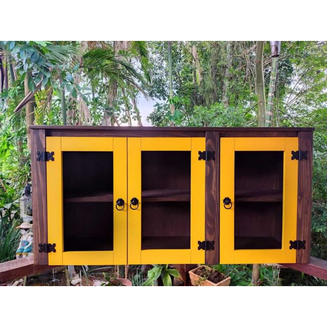 Aéreo 1,20m 3 Portas Com Detalhes Em Amarelo De Madeira Maciça Móveis Rio Negrinho Aéreo 1,20m 3 Portas Com Detalhes Em Amarelo De Madeira Maciça Móveis Rio Negrinho