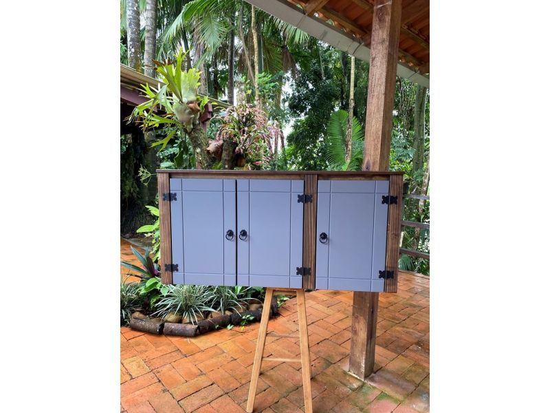 Aéreo 1,20m 3 Portas Fechadas Com Detalhes Em Cinza De Madeira Maciça Móveis Rio Negrinho Aéreo 1,20m 3 Portas Fechadas Com Detalhes Em Cinza De Madeira Maciça Móveis Rio Negrinho
