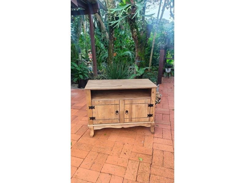 Rack 2 Portas 70x89x42 Pé Luís Xv Madeira Maciça Móveis Rio Negrinho